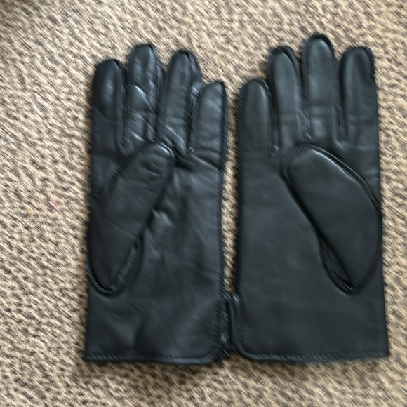 NWOT Leather Gloves - Picture 2 of 4